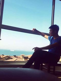 吃瓜摔倒视频大全,笑料百出！吃瓜摔倒瞬间大盘点