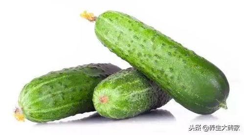 晚上吃瓜多了好吗,健康隐患不容忽视