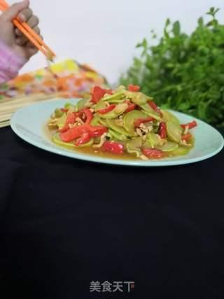 熏瓜炒肉丁怎么吃,熏瓜炒肉丁，色香味俱全的快手佳肴