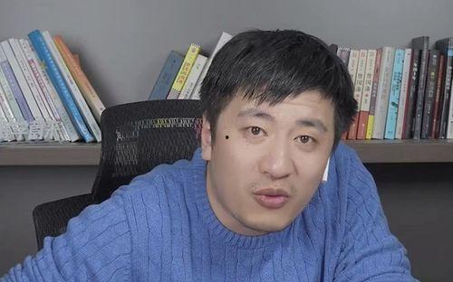 张雪峰吃自己瓜