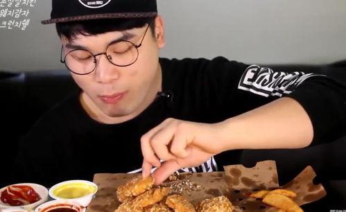 韩国胖哥吃瓜,趣味横生引网友热议