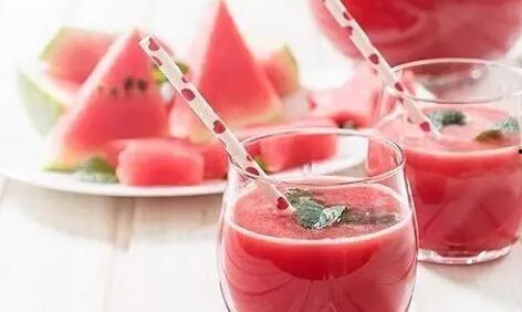 西宁白天吃瓜,白天吃瓜，尽享清凉时光