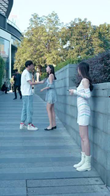 情侣争吵吃瓜视频,甜蜜与火药味的碰撞